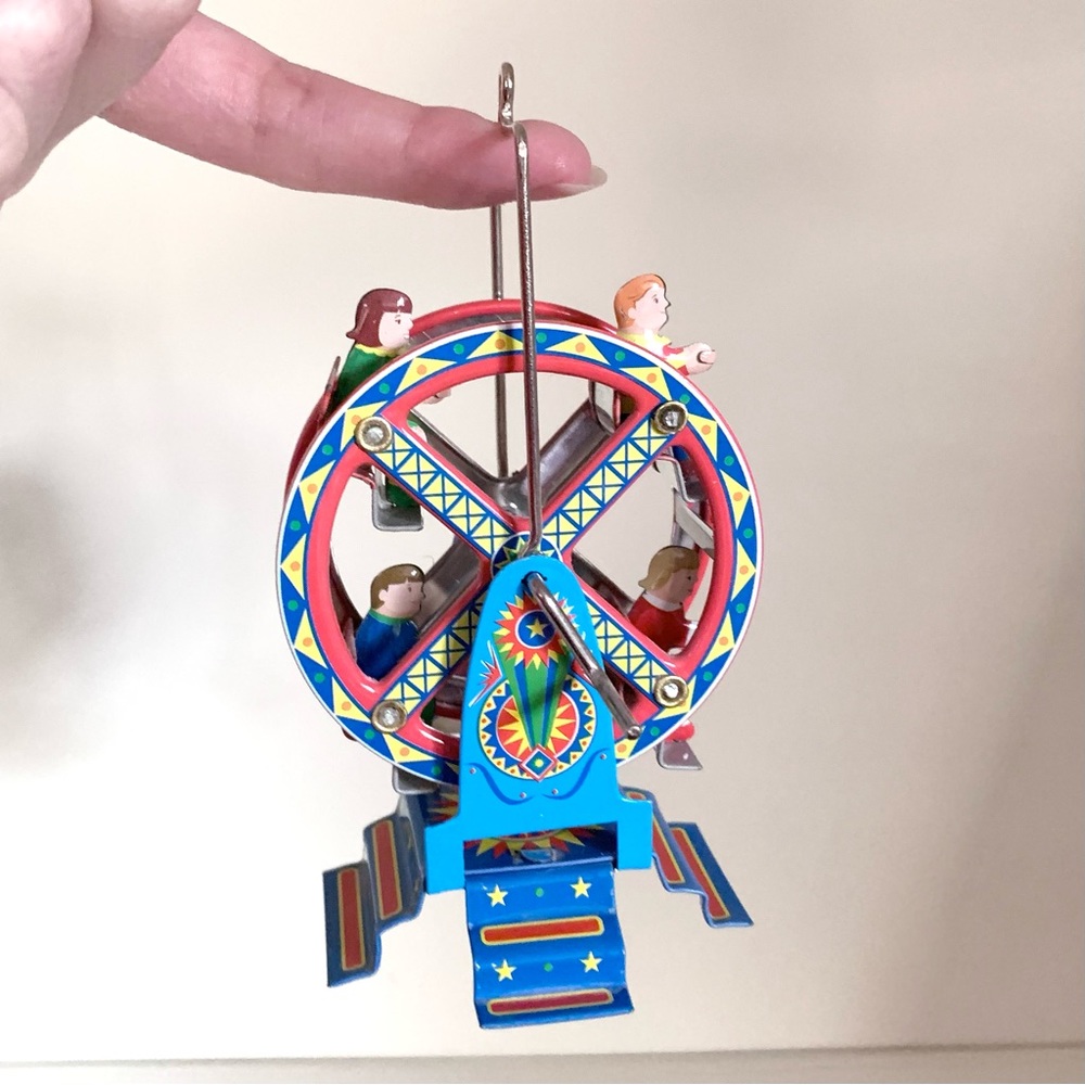 Vintage Tin Ferris wheel - Picture 8 of 12